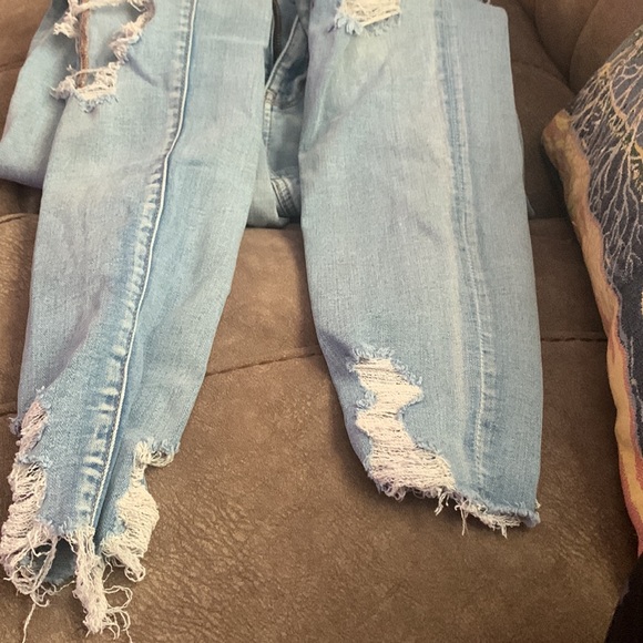 Don’t fit anymore - Picture 2 of 4